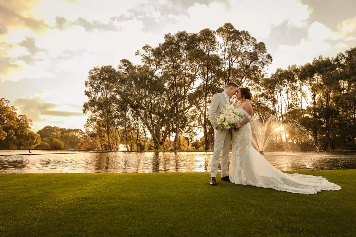 Perth wedding photography — Danika & Izaak at Ambrose Estate