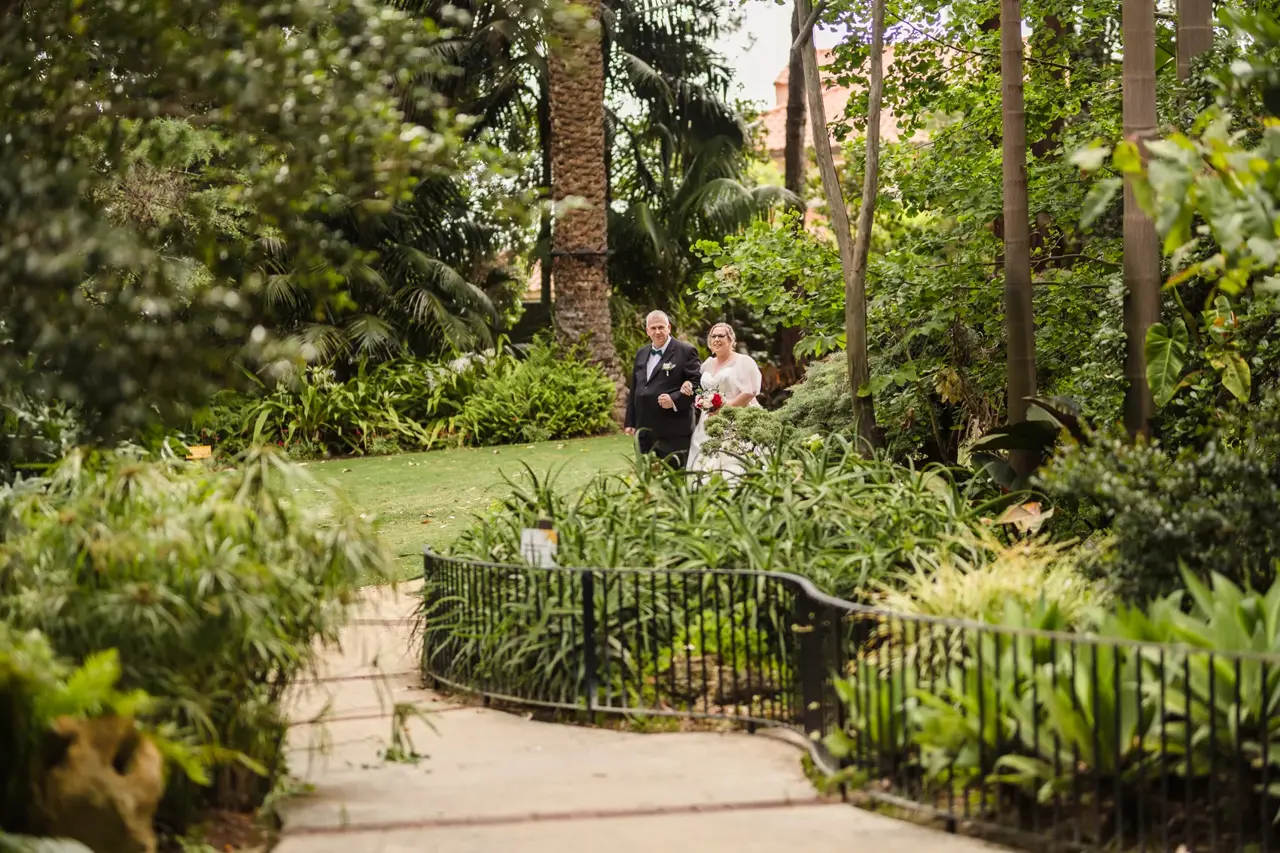 A leafy garden path under the trees at Wanneroo Botanic Gardens