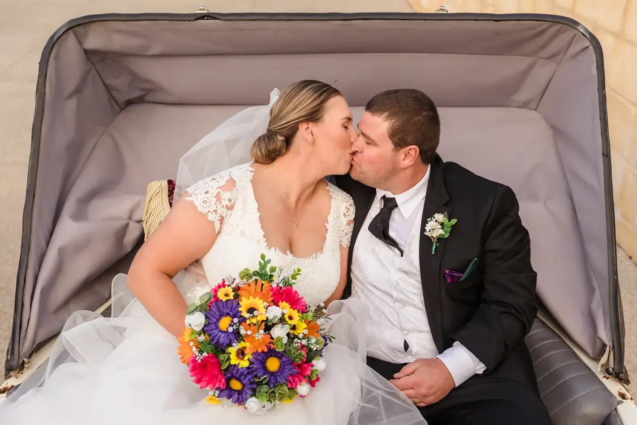Sarah and James share a kiss in the carriage at Quarry Farm