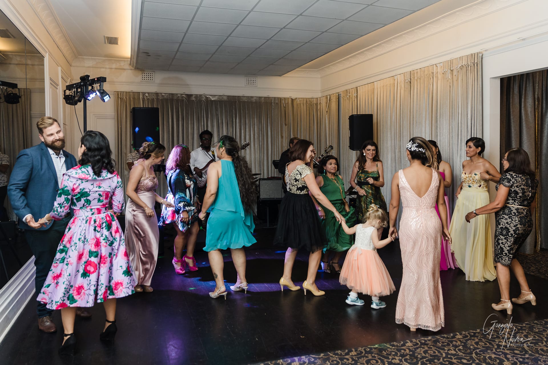Perth Wedding Photographer, Wedding Reception - Gonzalo Novoa Photography at Caversham House