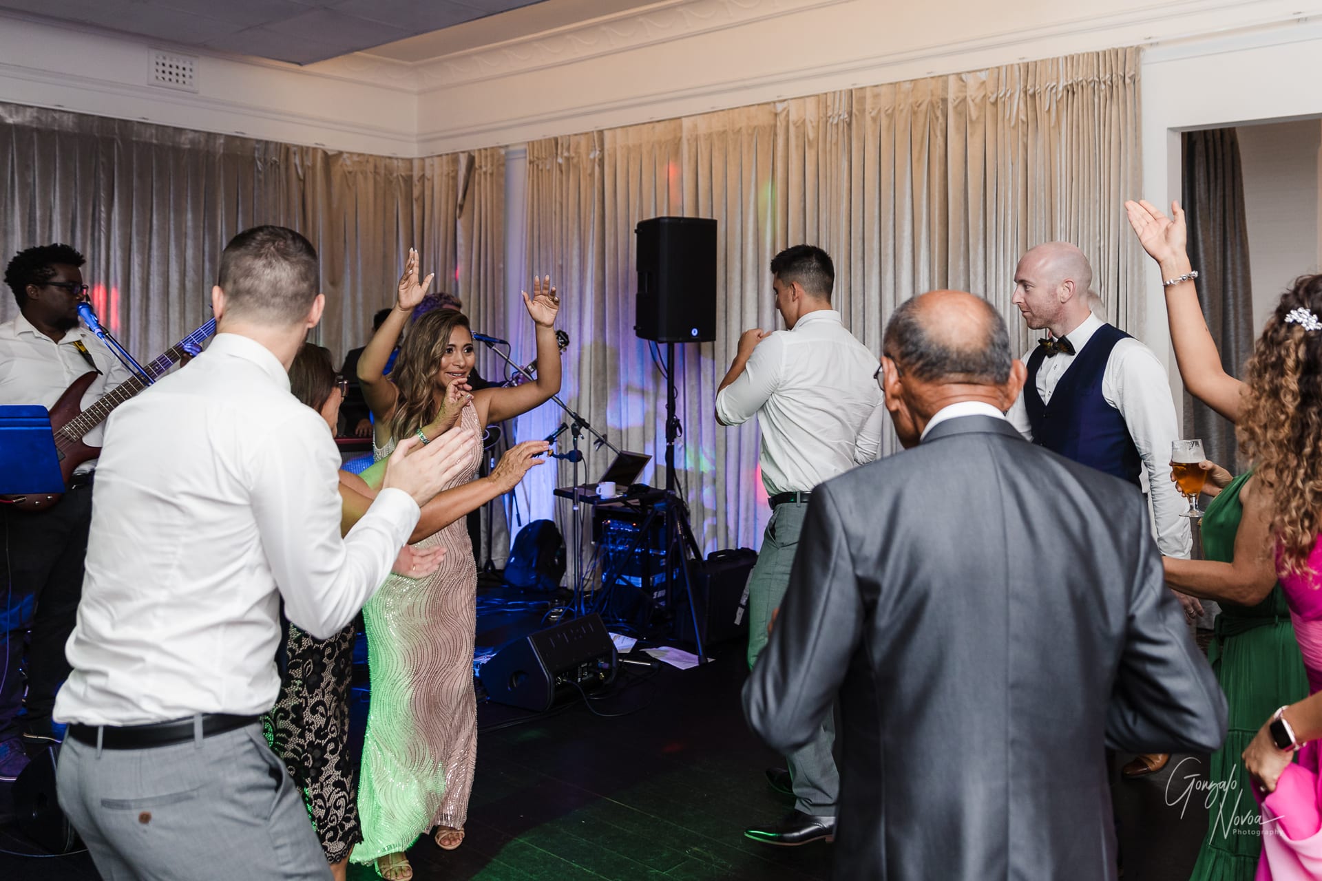 Perth Wedding Photographer, Wedding Reception - Gonzalo Novoa Photography at Caversham House