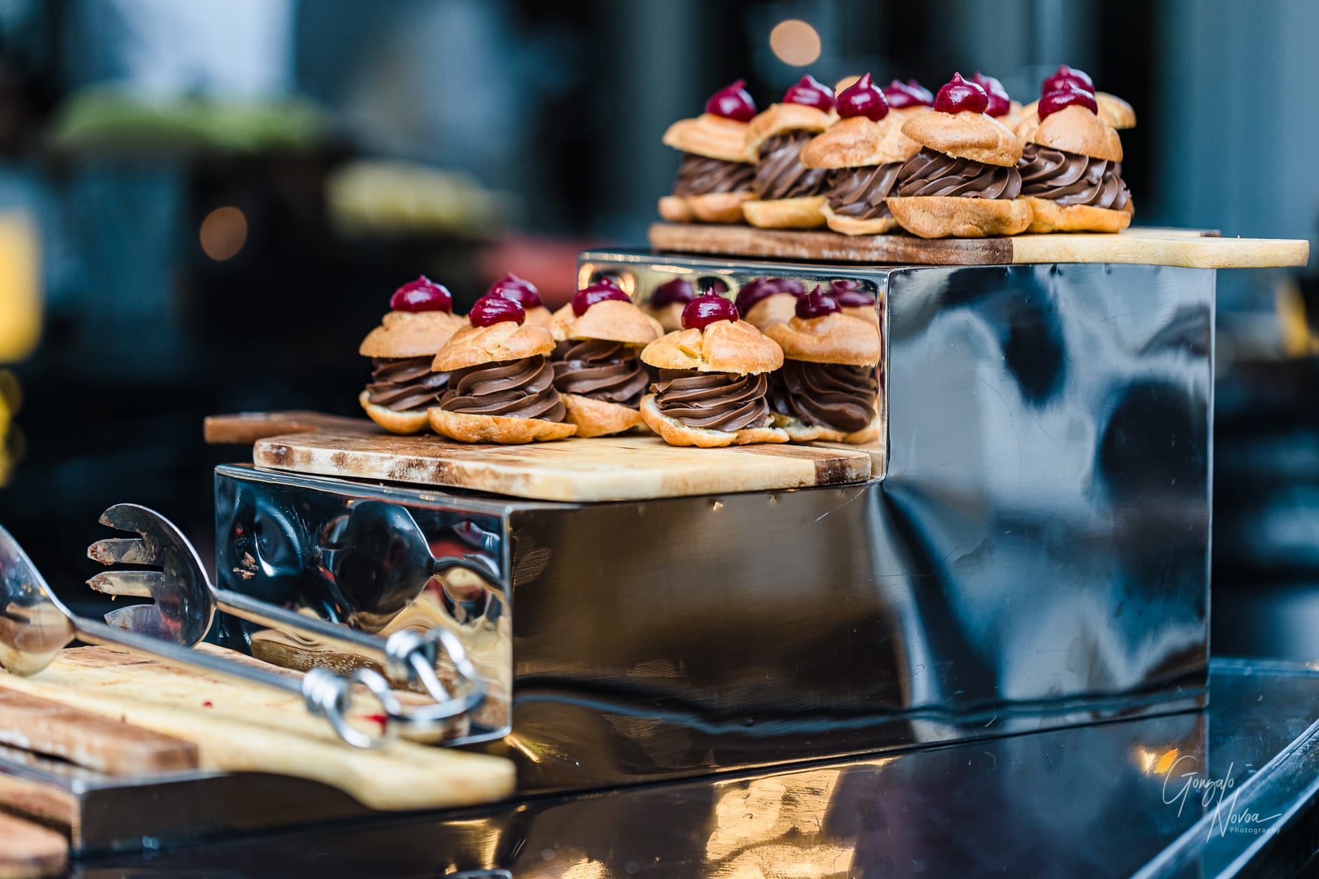 Perth Wedding Photographer, Wedding venue details - Gonzalo Novoa Photography at Caversham House