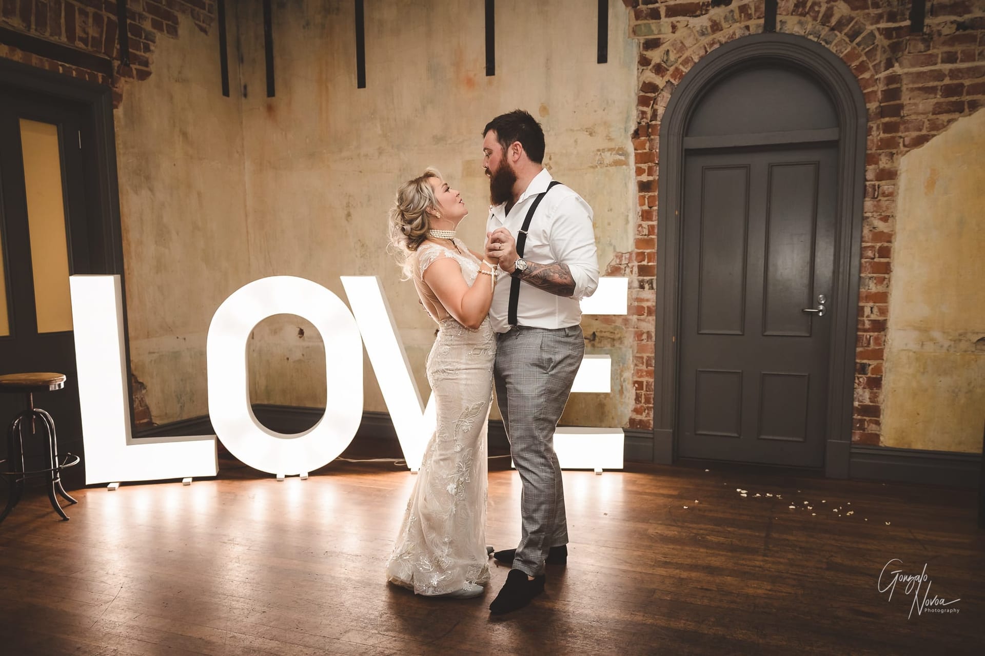 Tradition and Togetherness: The Anniversary Dance at Weddings